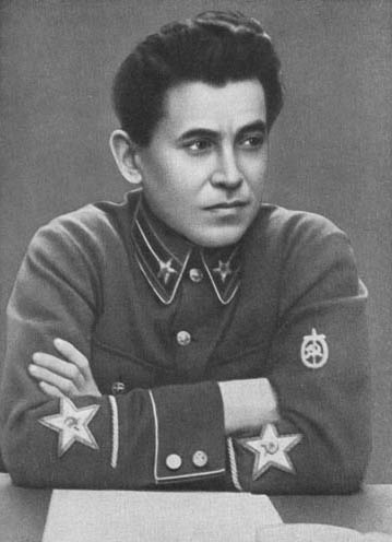  1895 1939